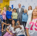 Arqueóloga Kathleen Martínez recibe premio 