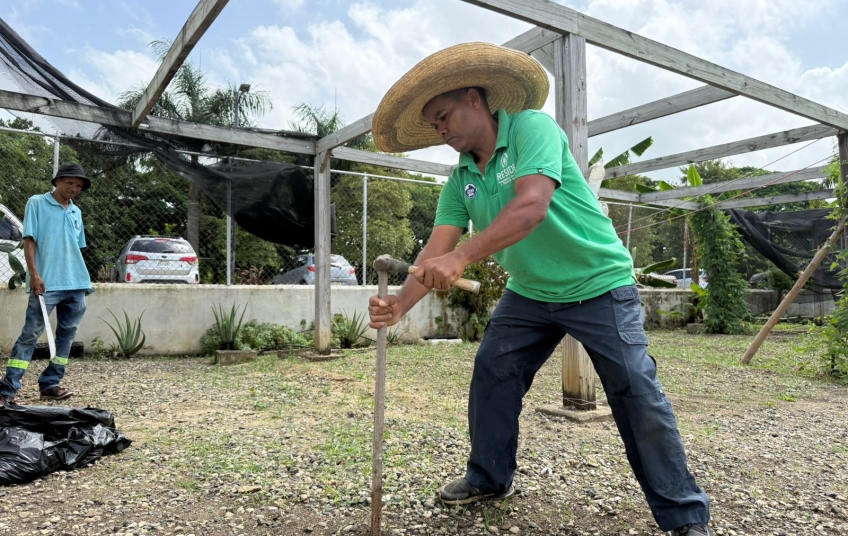 RESIDE y Ministerio de Agricultura impulsan rehabilitación de huerto comunitario para fortalecer la huertoterapia