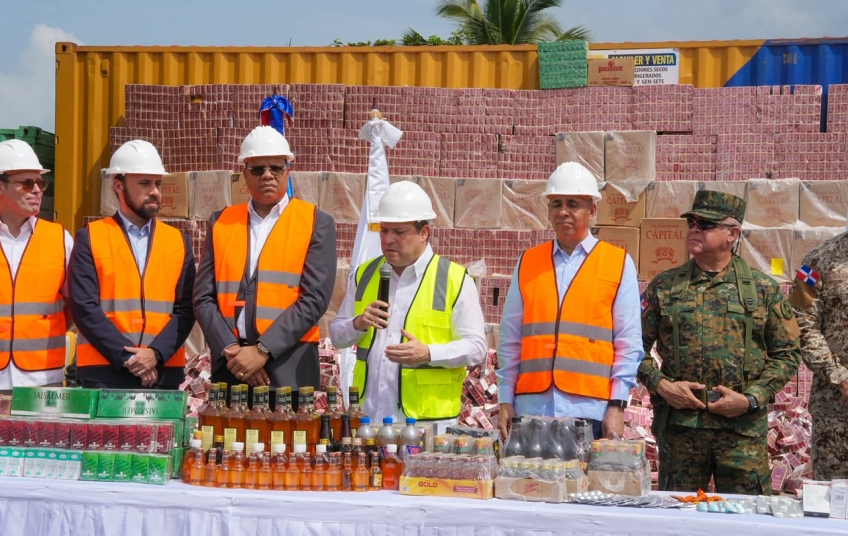 MICM y CECCOM destruyen casi 20 millones de productos ilegales en protección de la salud y el comercio lícito