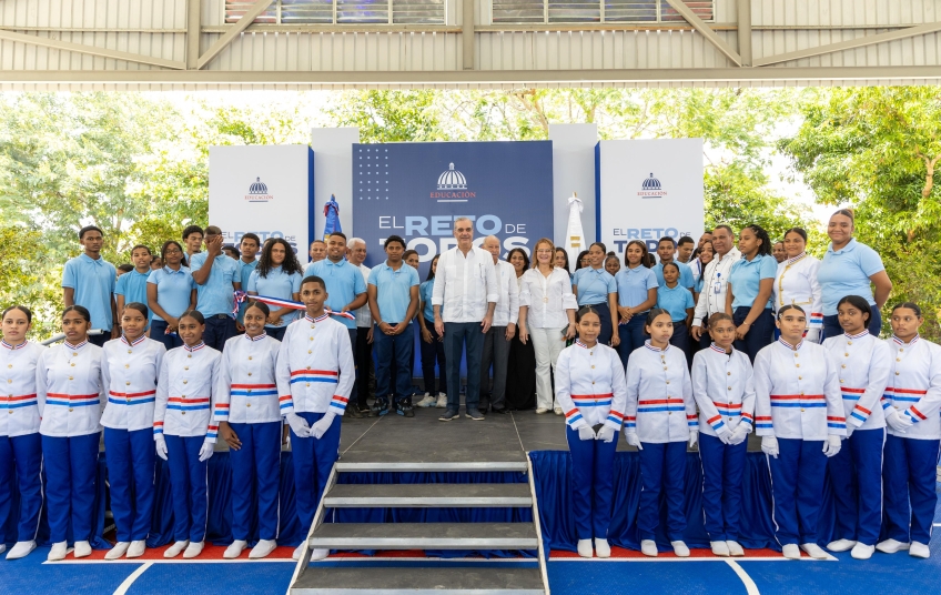 INAUGURACIONES: Presidente Abinader impulsa el desarrollo de Sánchez Ramírez con obras en educación, salud e infraestructura penitenciaria