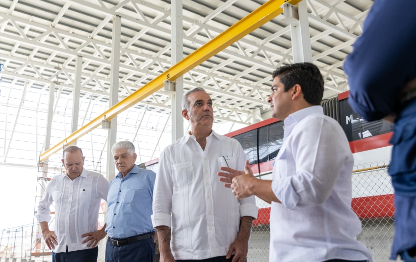 Presidente Abinader verifica avances del Monorriel, que transformará la movilidad en Santiago