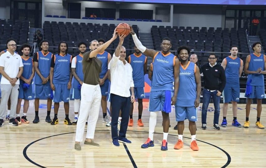 Presidente Abinader inaugura la remodelada Arena Banreservas Virgilio Travieso Soto