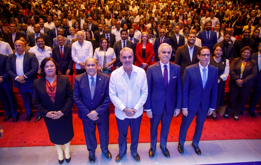 Consulta Nacional: Más de 7,000 personas aportan a la hoja de ruta para el futuro de la educación en RD
